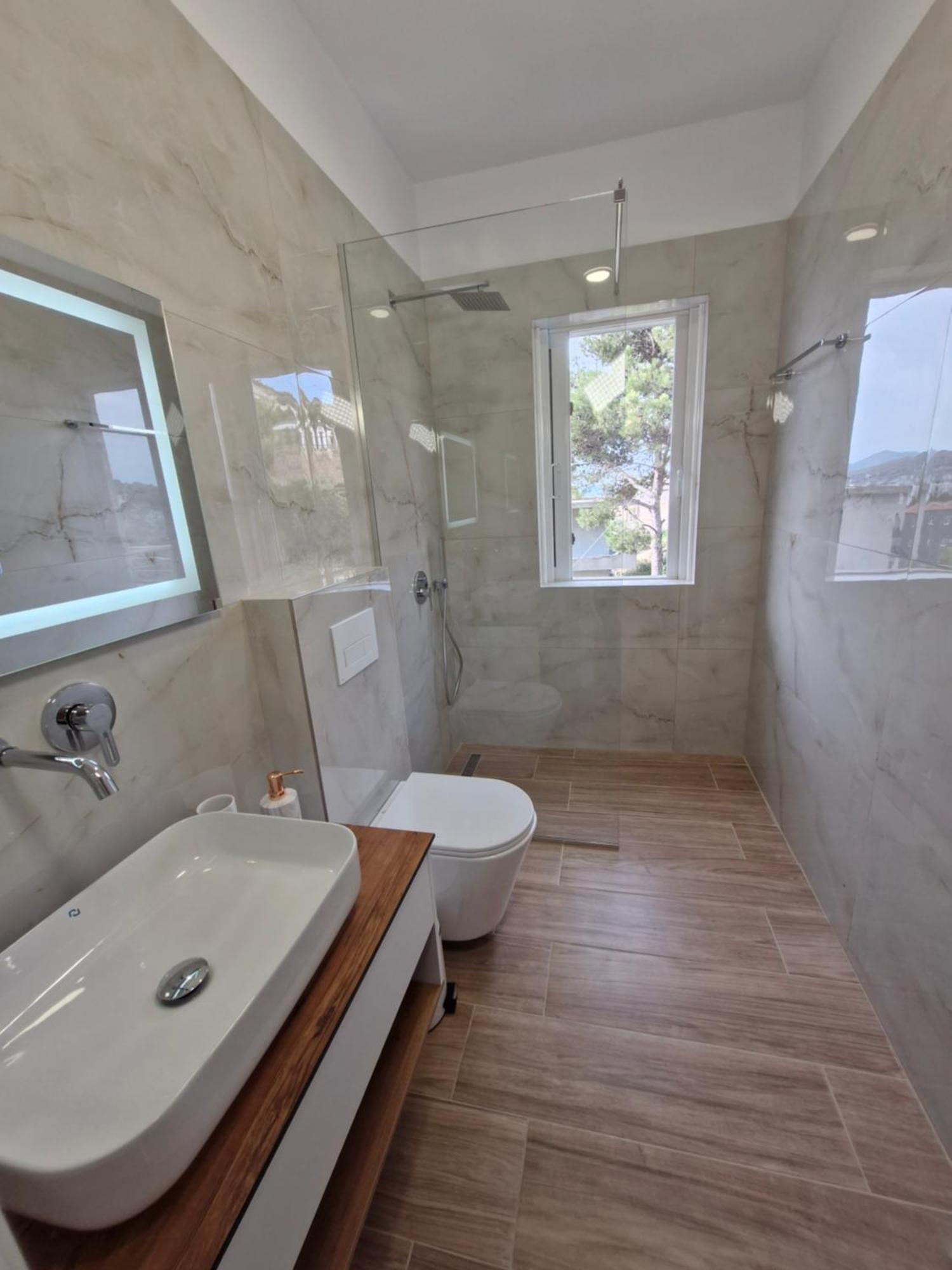 Villa Virginia Sarandë Eksteriør billede