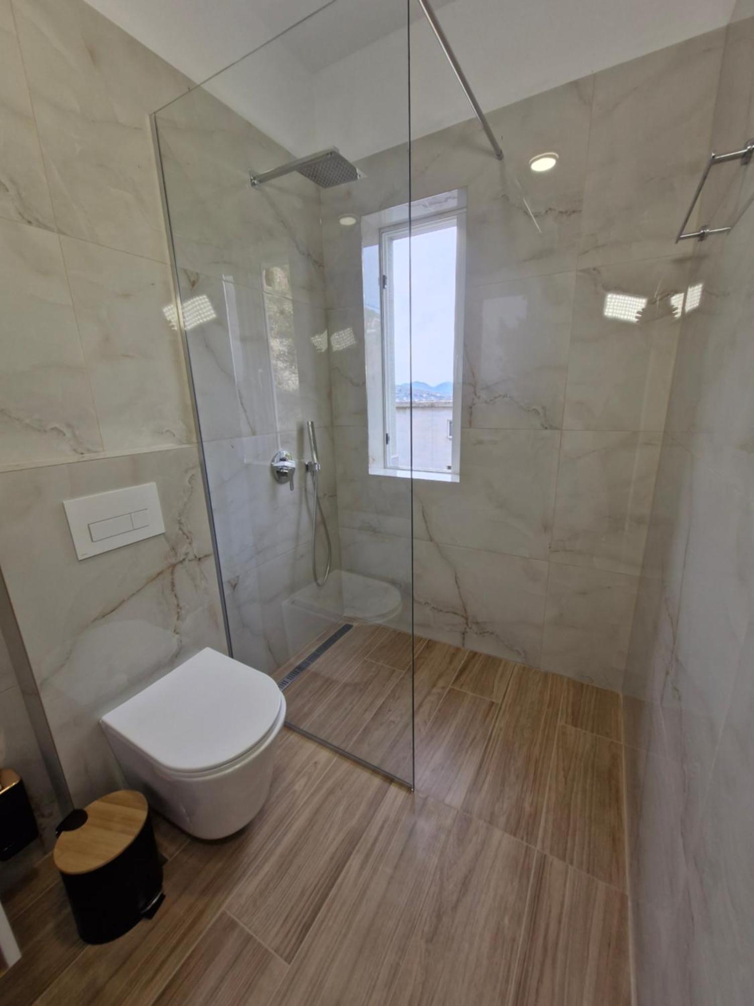 Villa Virginia Sarandë Eksteriør billede