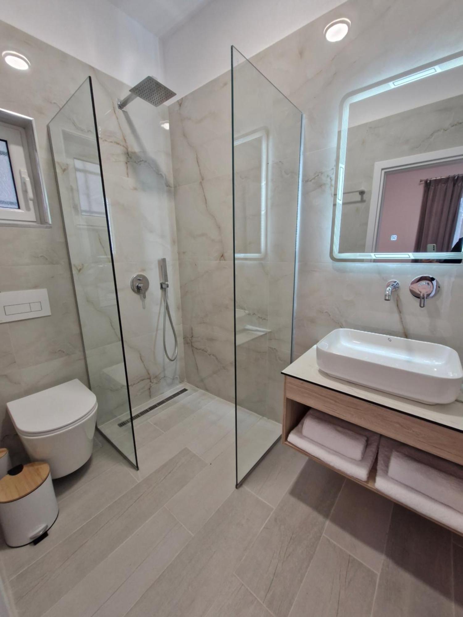 Villa Virginia Sarandë Eksteriør billede