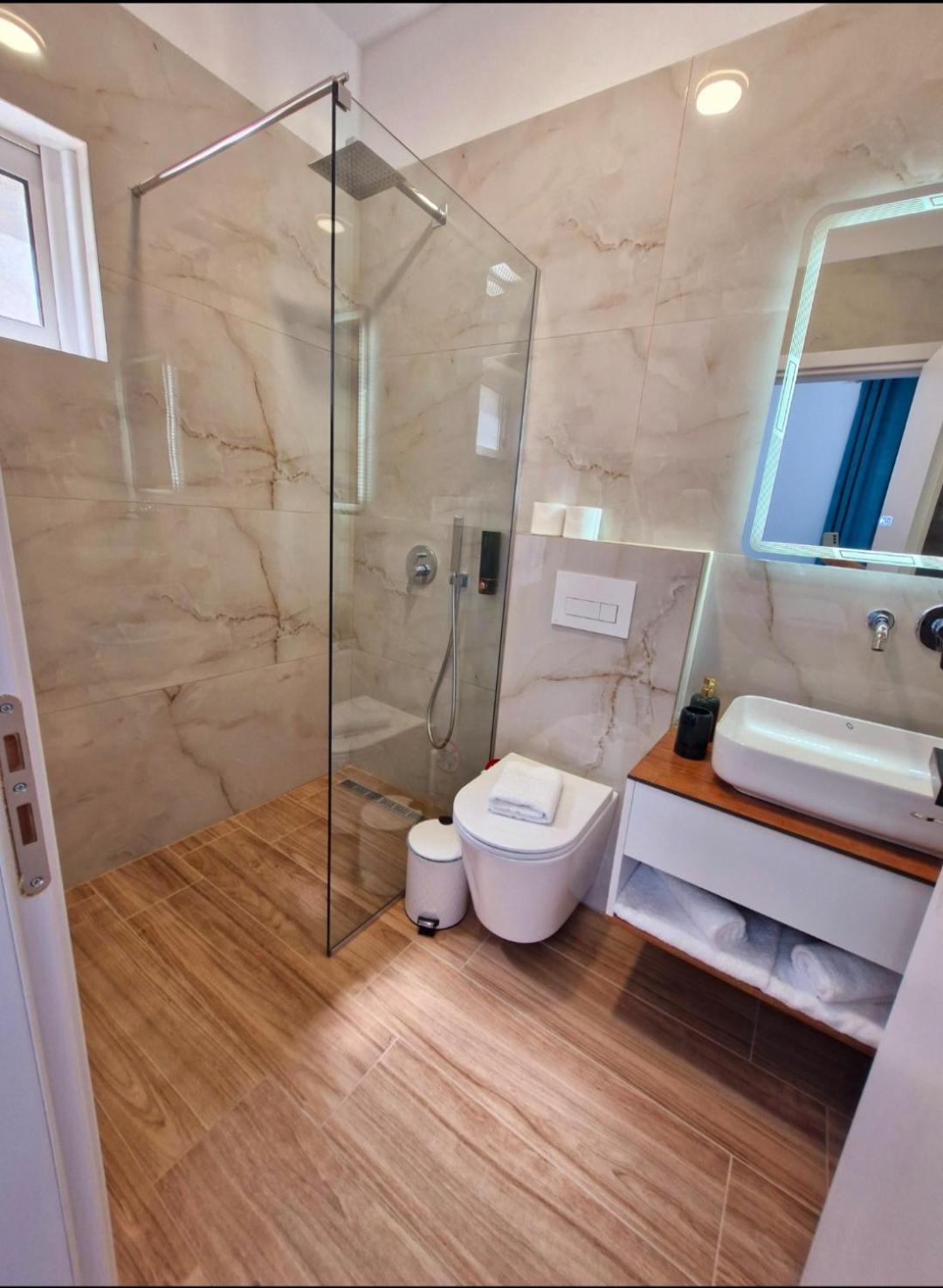 Villa Virginia Sarandë Eksteriør billede